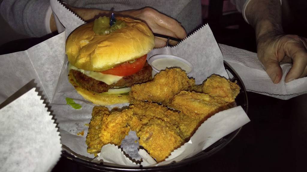 Dakota’s Pub of the South | restaurant | 2917 Tazewell Pike, Knoxville, TN 37918, USA | 8653377791 OR +1 865-337-7791