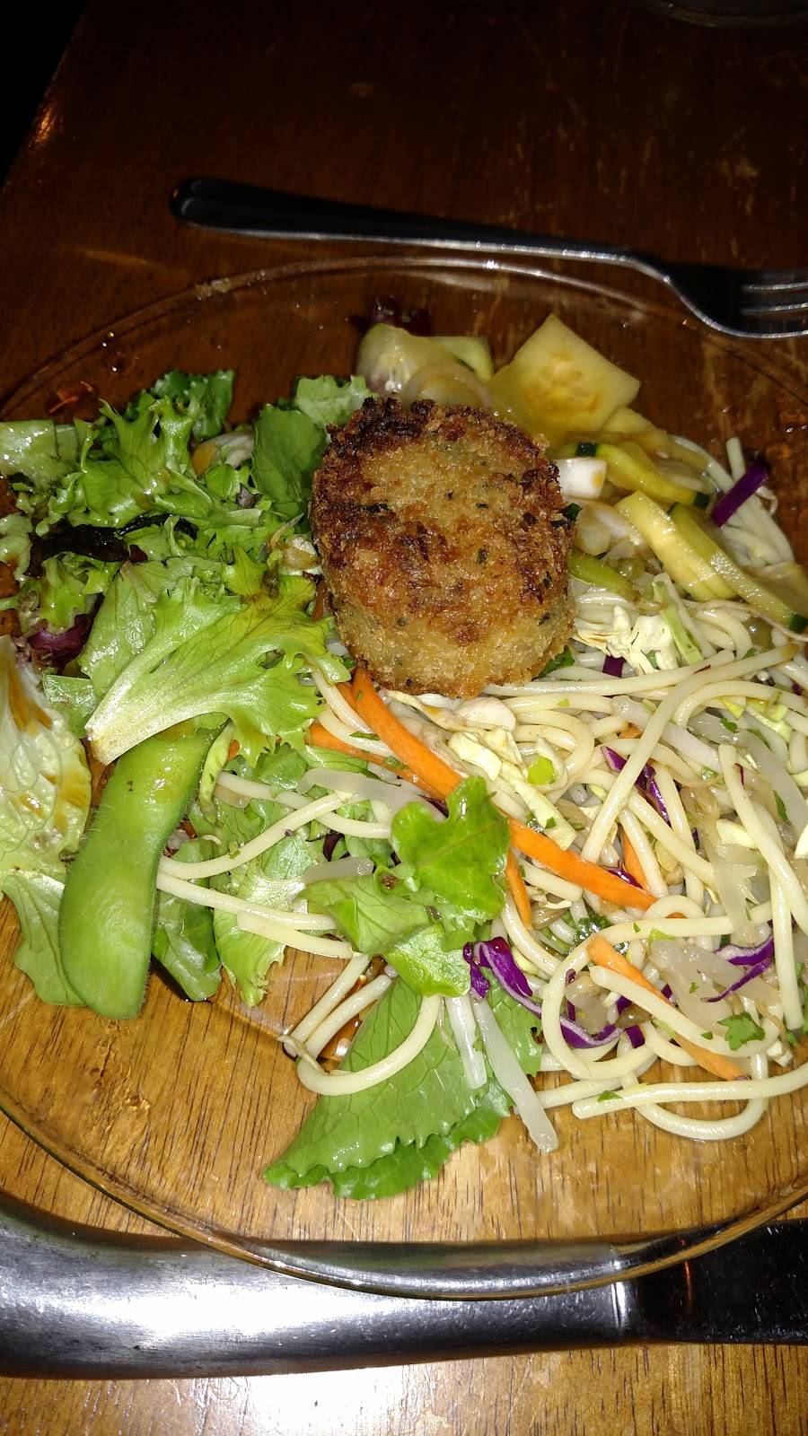 Fusion 1 Cafe | restaurant | 813 Saginaw St, Bay City, MI 48708, USA | 9898910551 OR +1 989-891-0551