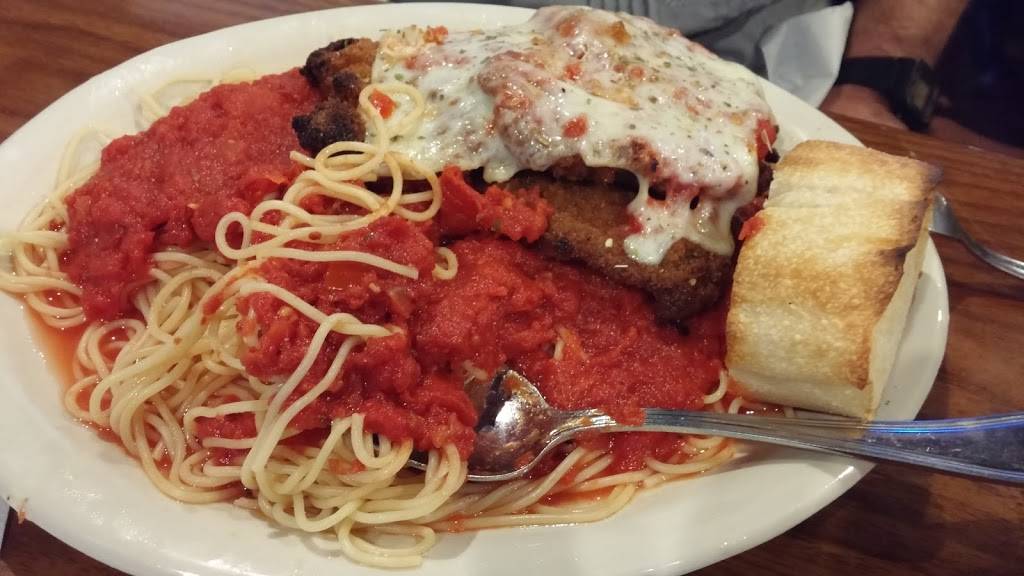 Coscinos Italian Grill | restaurant | 1809 N Causeway Blvd #3111, Mandeville, LA 70471, USA | 9857274984 OR +1 985-727-4984