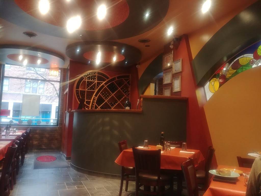 Chicagos Pizza | restaurant | 1919 W Montrose Ave, Chicago, IL 60613, USA | 7733481700 OR +1 773-348-1700