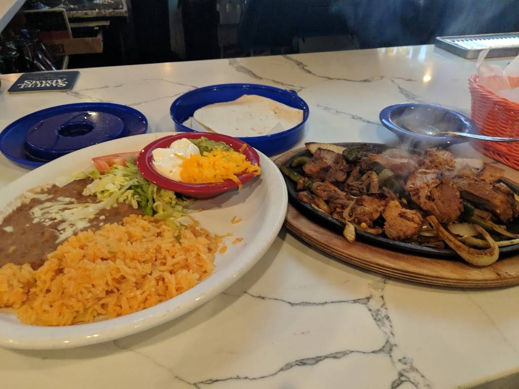 Mexicali Grill | restaurant | 148 E Central St, Natick, MA 01760, USA | 5086555477 OR +1 508-655-5477