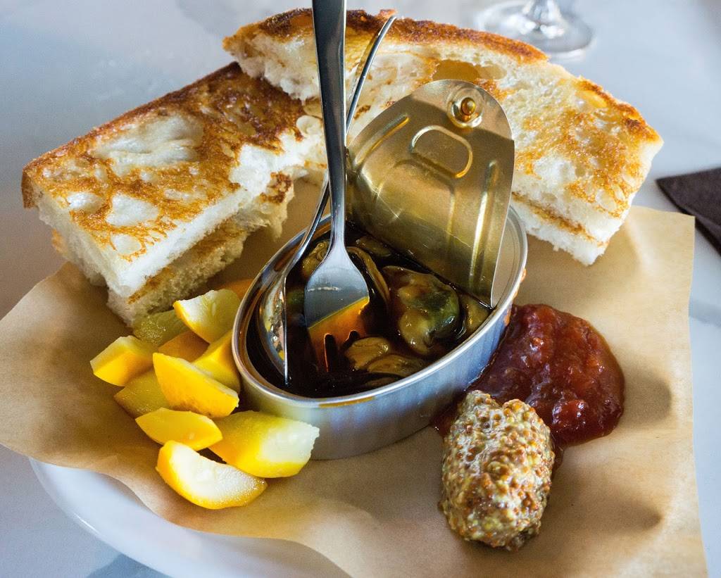 Izkina | restaurant | 2801 Elm St, Dallas, TX 75226, USA | 2147128118 OR +1 214-712-8118