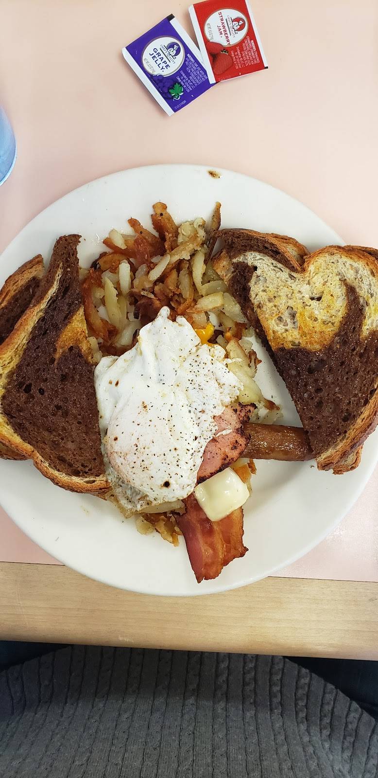 Butcher Block Cafe | restaurant | 5002 Washington St, Denver, CO 80216, USA | 3032950687 OR +1 303-295-0687