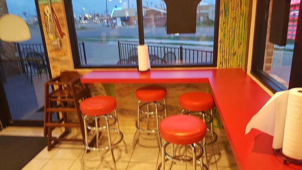 Taco Hut | restaurant | 201 W Jefferson St, Grand Prairie, TX 75051, USA | 9725049100 OR +1 972-504-9100