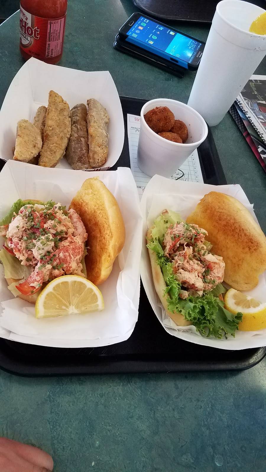 Fishery | restaurant | 3624 Lexington Rd, Louisville, KY 40207, USA | 5028951188 OR +1 502-895-1188