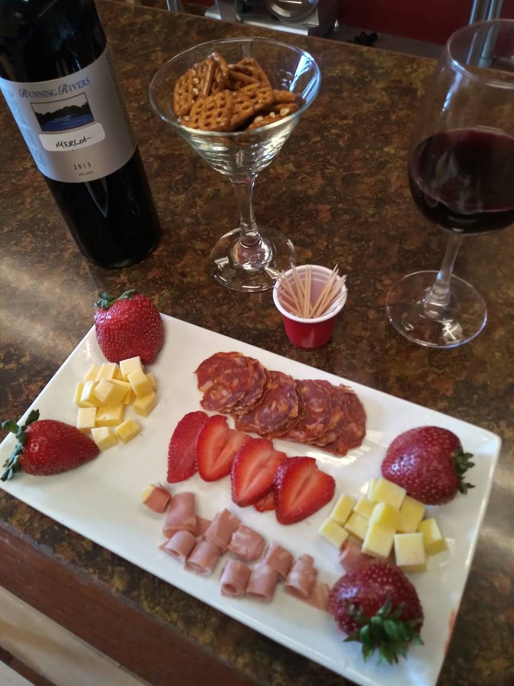 Running Rivers Wine Cellar | restaurant | 1260 Lake Blvd Suite 116, Davis, CA 95616, USA | 5305644181 OR +1 530-564-4181