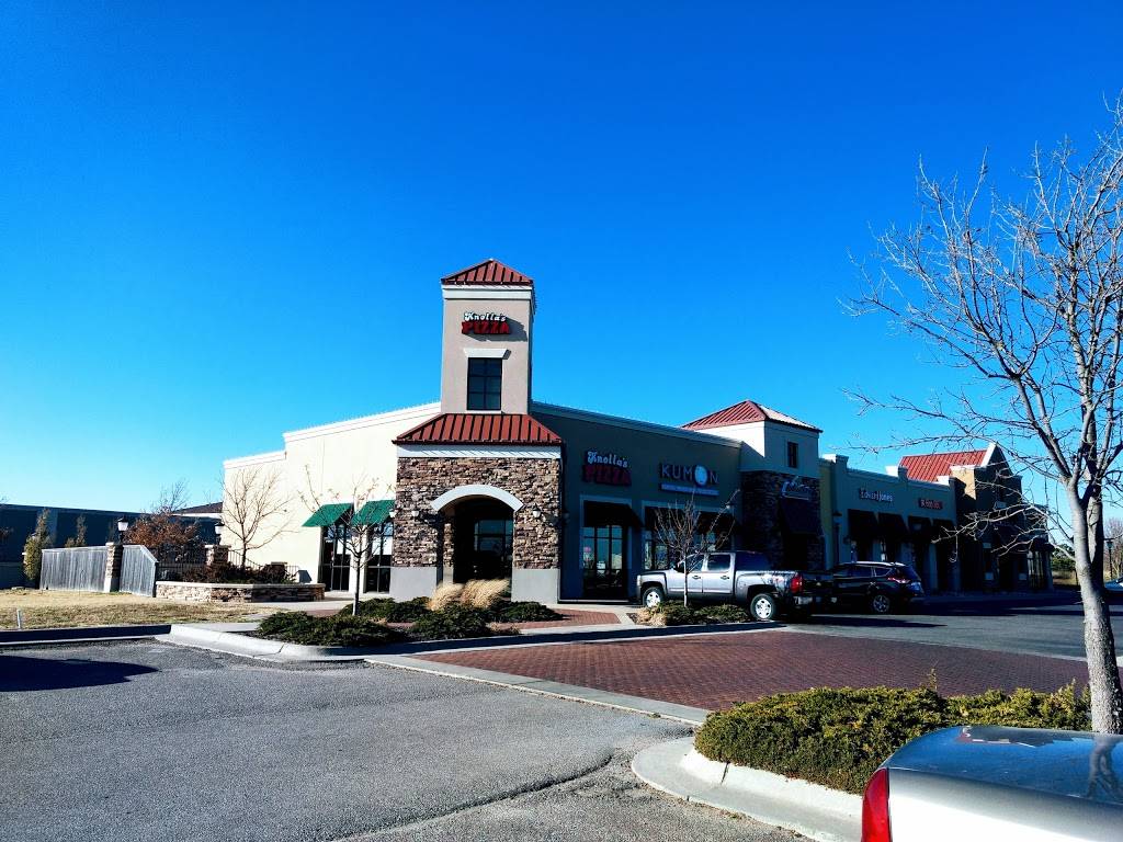 Knollas Pizza Maize | restaurant | 4041 N Maize Rd #200, Maize, KS 67101, USA | 3167224662 OR +1 316-722-4662