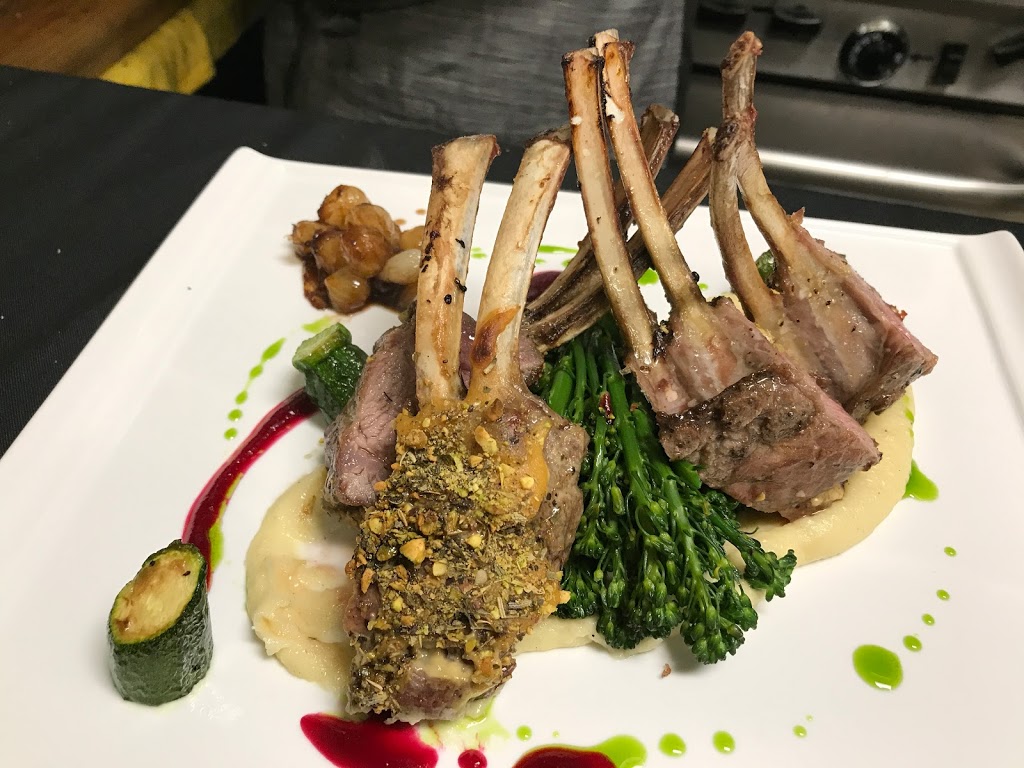 Six Tables a Restaurant | restaurant | 112 NE 2nd St, Mizner Plaza Shopping Center, Boca Raton, FL 33432, USA | 5613476260 OR +1 561-347-6260