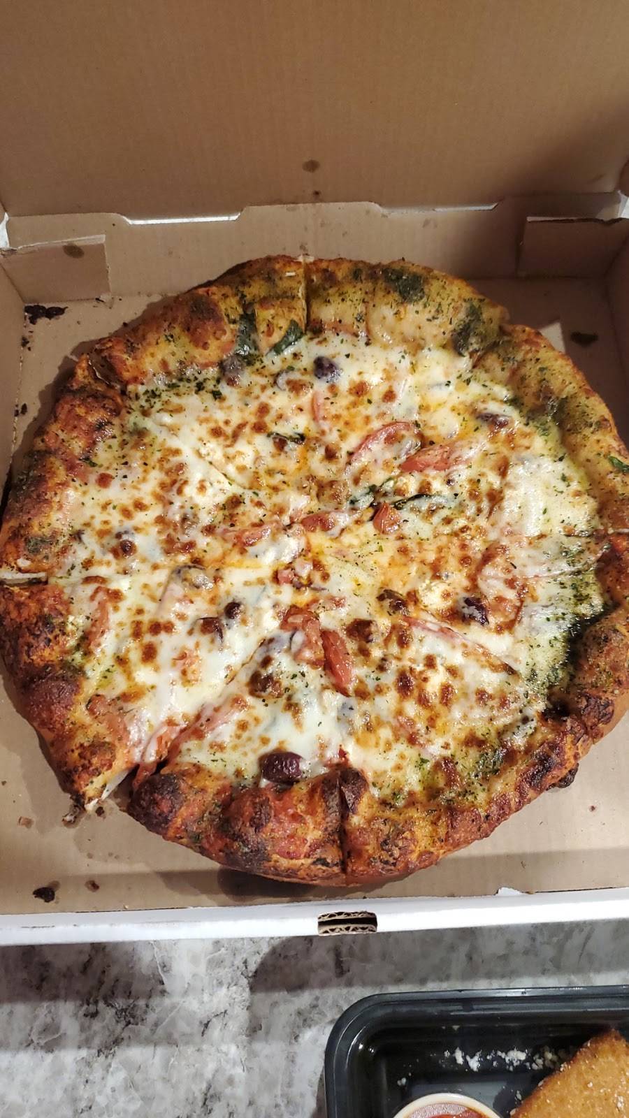 Center Court Pizza and Brew | restaurant | 24345 Gosling Rd #100, Spring, TX 77389, USA | 8328436057 OR +1 832-843-6057