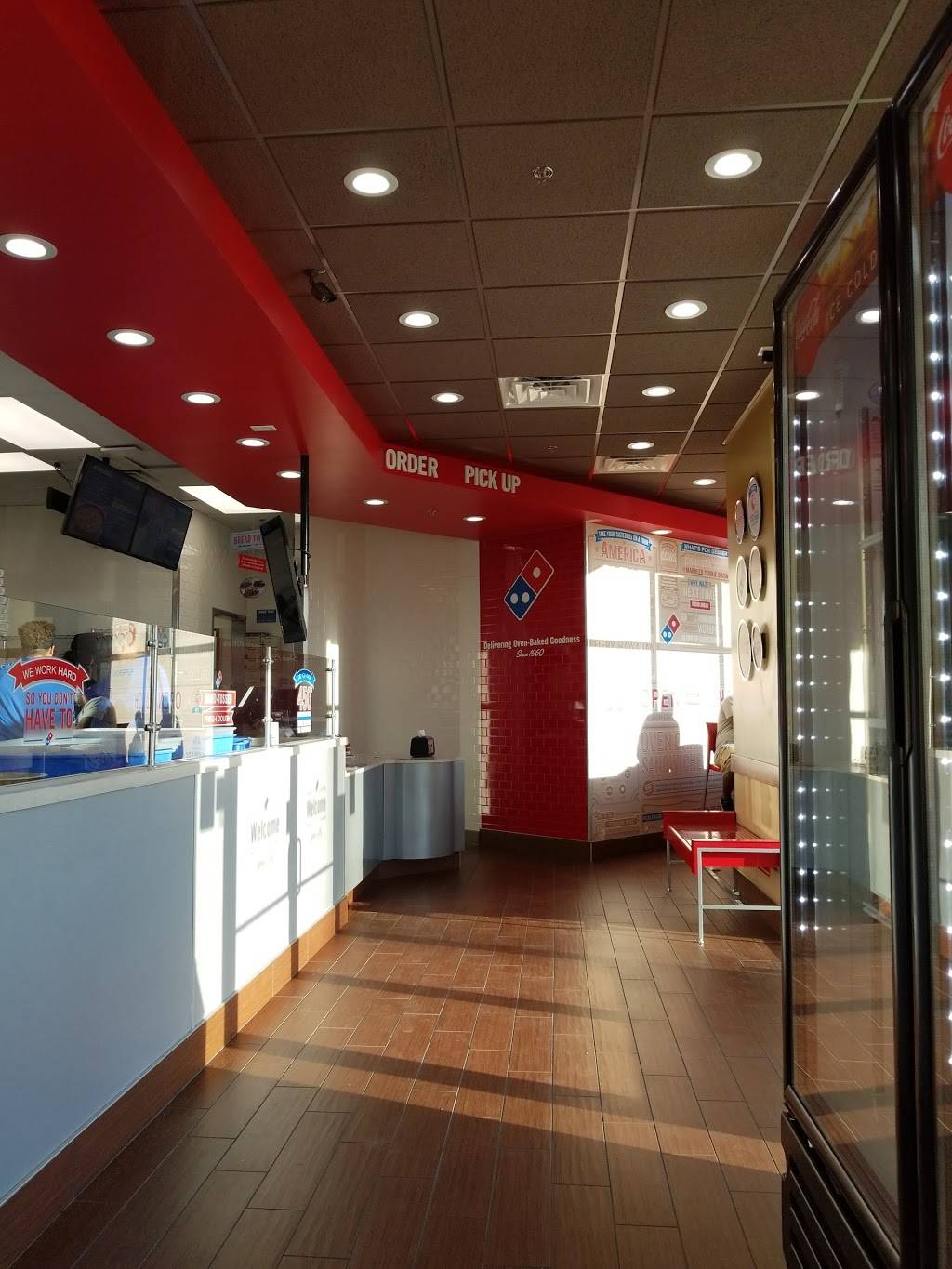 Dominos Pizza | meal delivery | 36250 Temeku St, Murrieta, CA 92563, USA | 9515660101 OR +1 951-566-0101