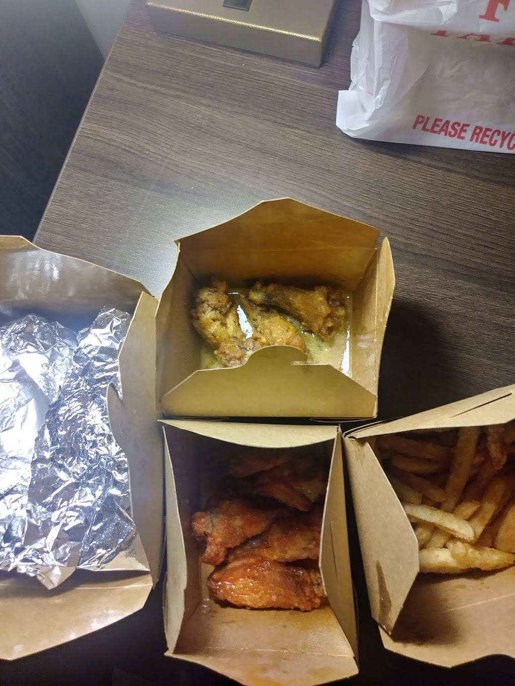 Night Owls Fast Food | restaurant | 1454 S Newkirk St, Philadelphia, PA 19146, USA | 2675199444 OR +1 267-519-9444