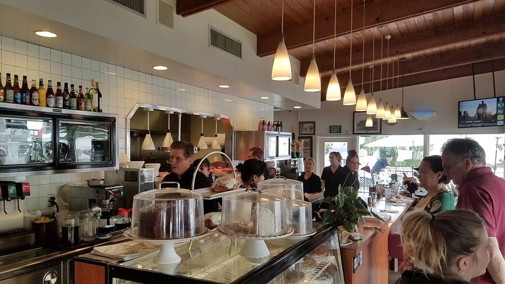 Patys Restaurant | restaurant | 10001 Riverside Dr, Toluca Lake, CA 91602, USA | 8187610041 OR +1 818-761-0041