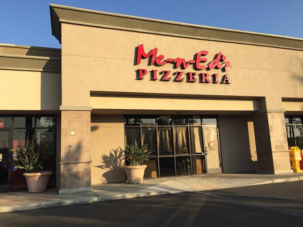 Me n eds Pizzeria | restaurant | 4701 Panama Ln #1, Bakersfield, CA 93313, USA | 6618368290 OR +1 661-836-8290