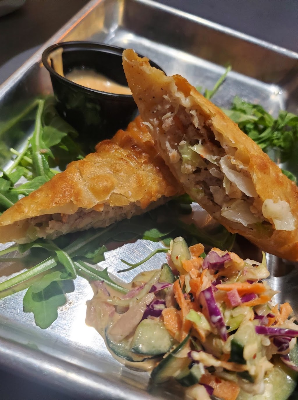 THE TRAX TAPROOM AND KITCHEN | restaurant | 400 Vernon St, Roseville, CA 95678, USA | 9164157011 OR +1 916-415-7011