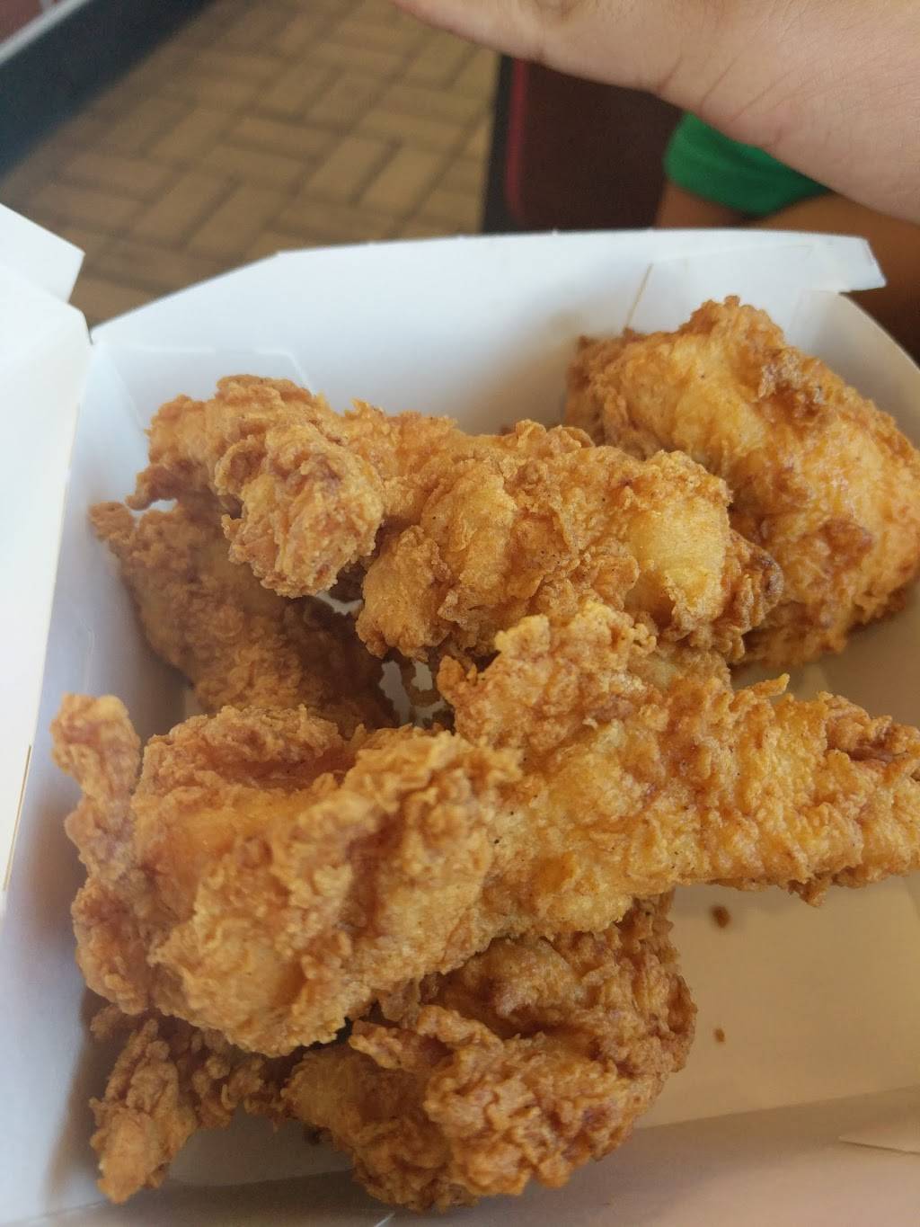 Carls Jr. | restaurant | 3470 W Bell Rd, Phoenix, AZ 85053, USA | 6028633129 OR +1 602-863-3129