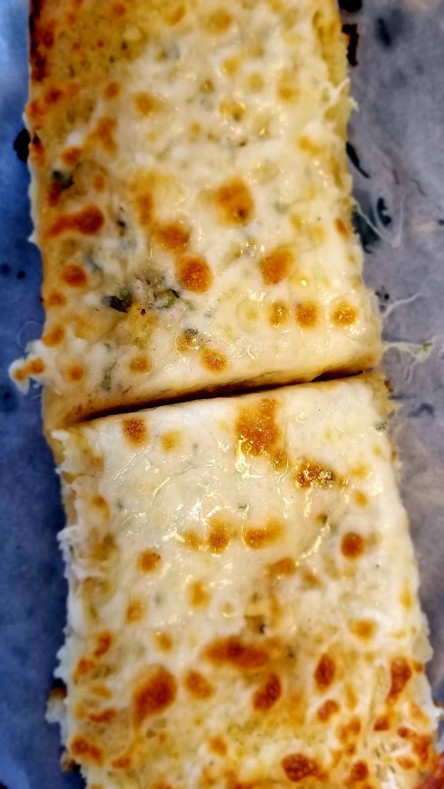 Mancinos Pizza & Grinders | restaurant | 5588 US-10, Ludington, MI 49431, USA | 2318456666 OR +1 231-845-6666