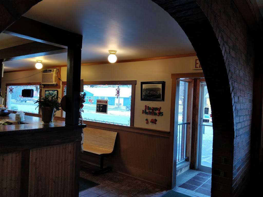 Hardwick House of Pizza | restaurant | 387 Wolcott St, Hardwick, VT 05843, USA | 8024723380 OR +1 802-472-3380