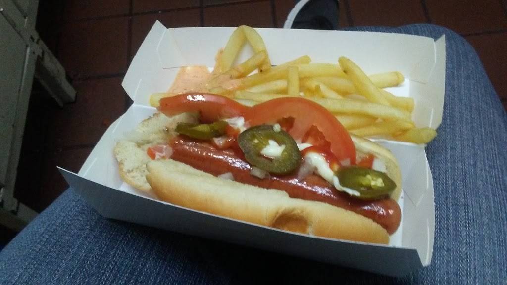 Wienerschnitzel | restaurant | 200 E 18th St, Antioch, CA 94509, USA | 9257754580 OR +1 925-775-4580