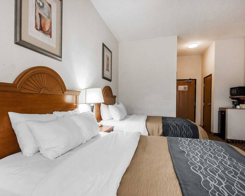 Comfort Inn & Suites Sikeston I-55 | restaurant | 109 Matthews Ln, Sikeston, MO 63801, USA | 5734720197 OR +1 573-472-0197