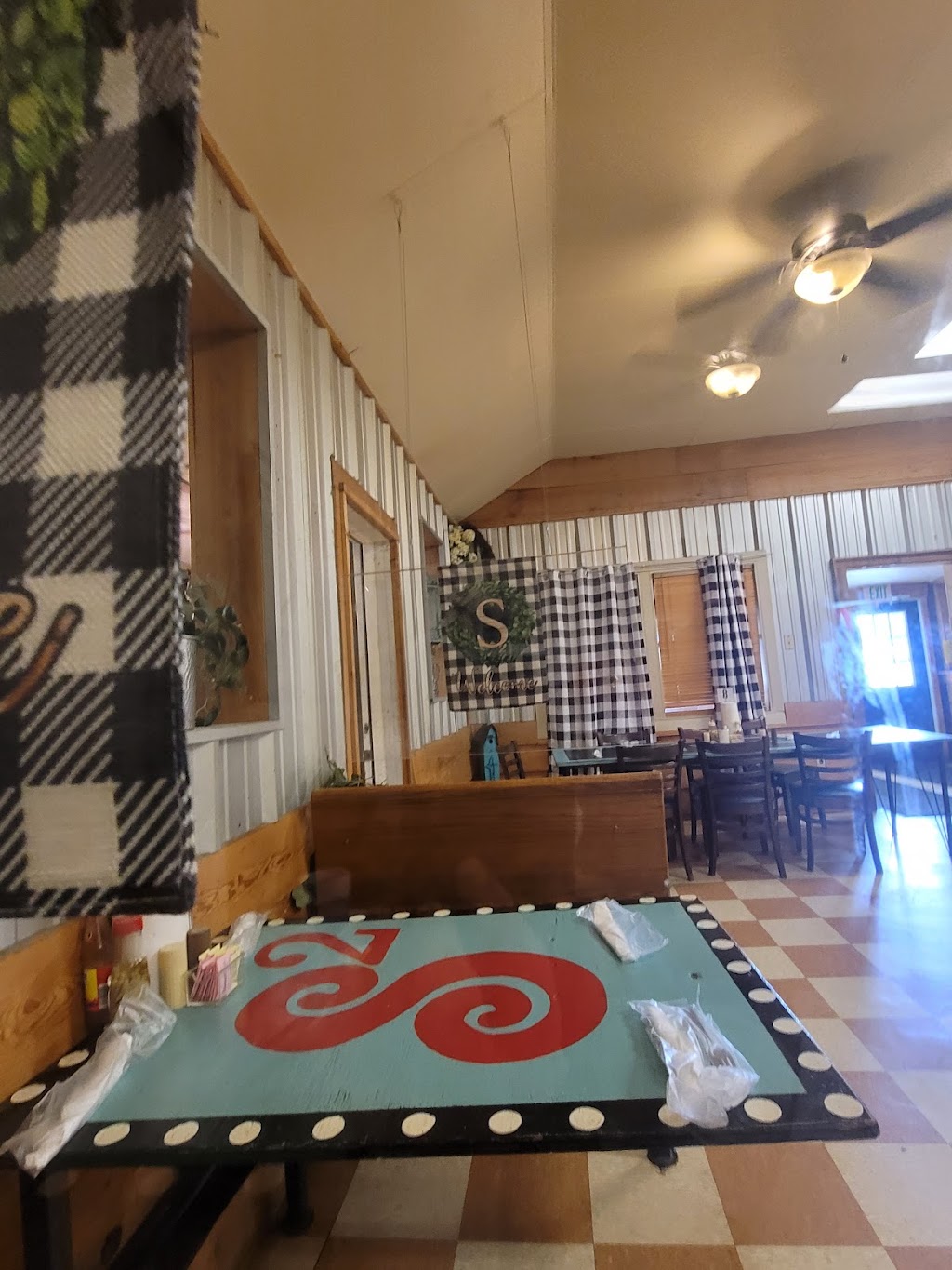 Sheps Farmhouse Restaurant | restaurant | 732 Hwy 65 S, Dumas, AR 71639, USA | 8703820011 OR +1 870-382-0011