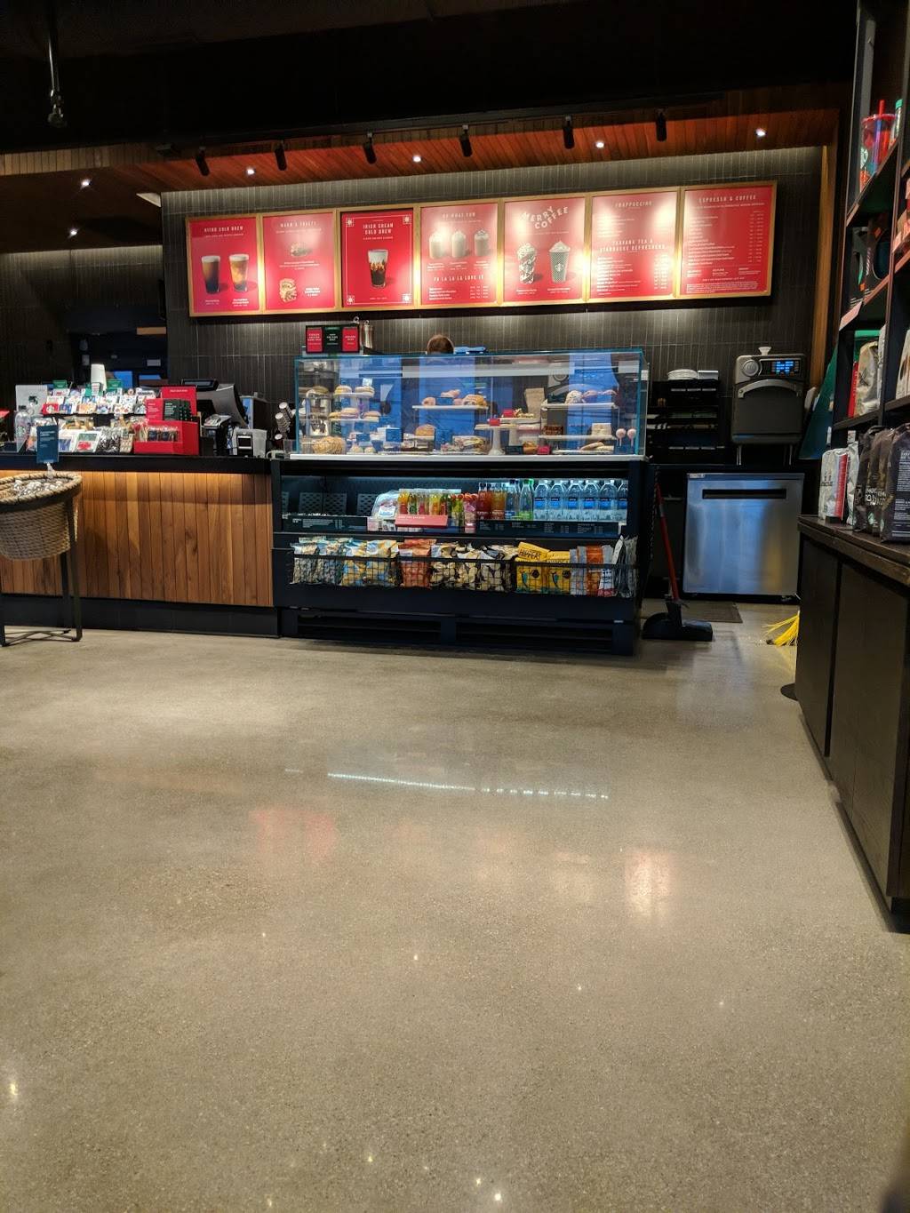 Starbucks | cafe | 465 Fuller Ave NE, Grand Rapids, MI 49503, USA | 6169165416 OR +1 616-916-5416