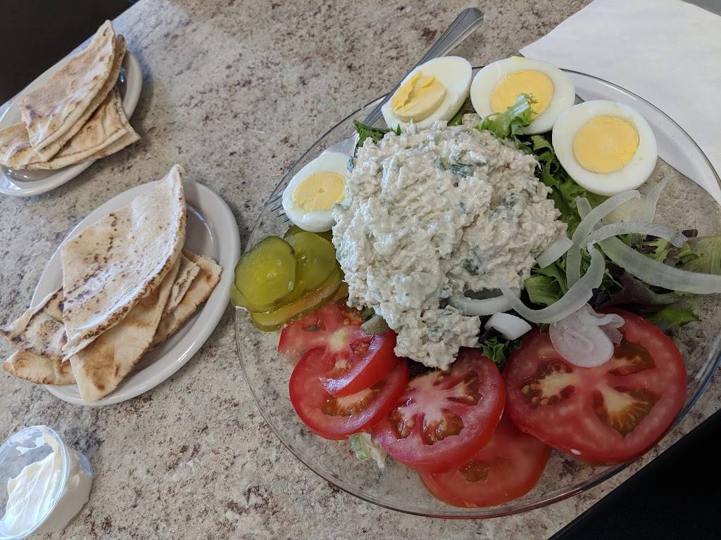 The Howell Diner | restaurant | 799 S Latson Rd, Howell, MI 48843, USA | 5175188947 OR +1 517-518-8947