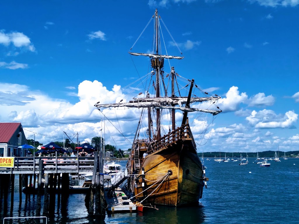 Otters Waterfront Eatery | restaurant | 15 Sea St, Castine, ME 04421, USA | 2073265100 OR +1 207-326-5100