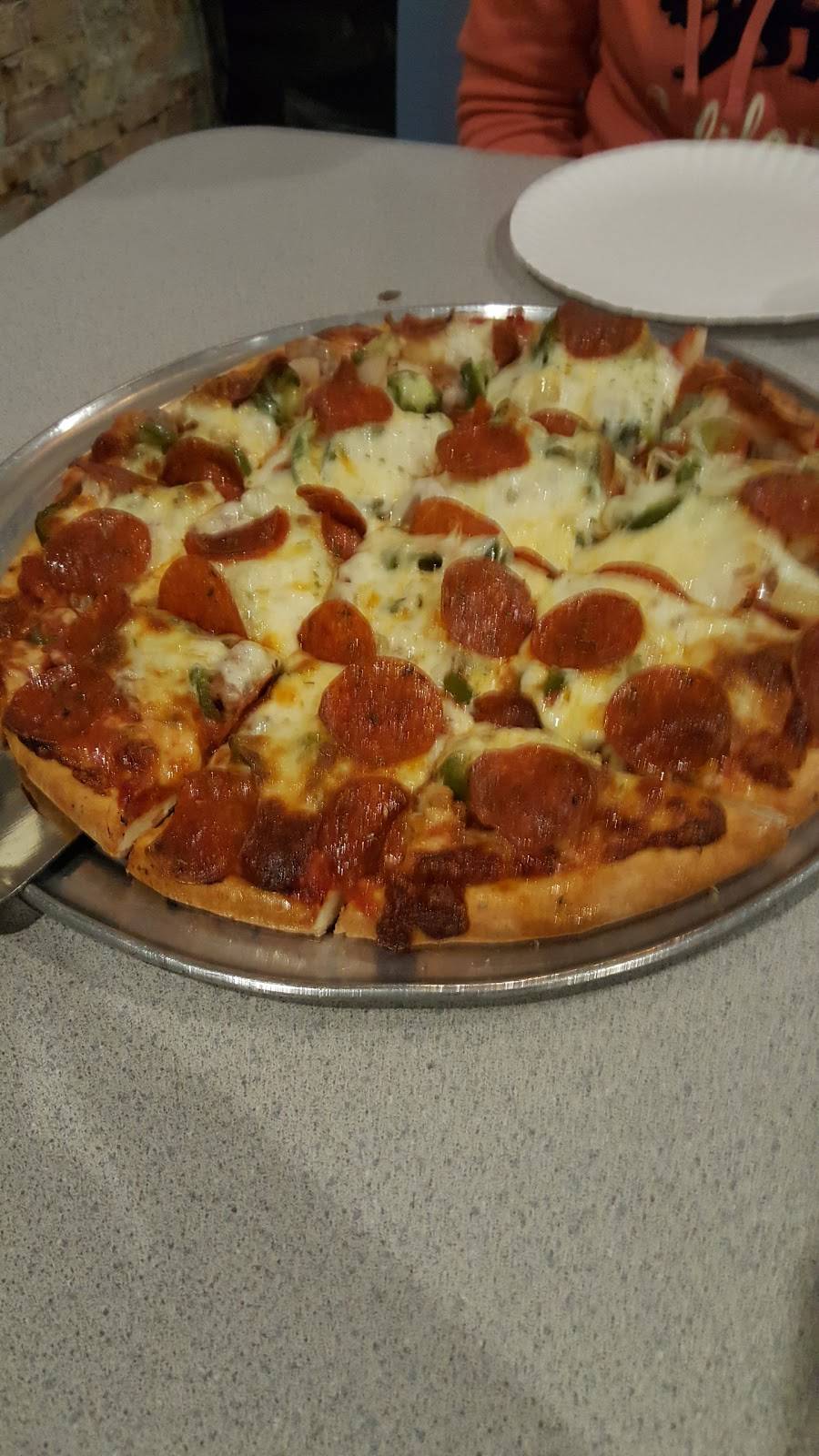 Paisans Pizzeria | restaurant | 5840 W 16th St, Cicero, IL 60804, USA | 7088630606 OR +1 708-863-0606