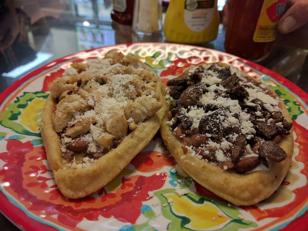 La Chocita Restaurant | restaurant | 4800 Annapolis Rd, Bladensburg, MD 20710, USA | 3012770155 OR +1 301-277-0155