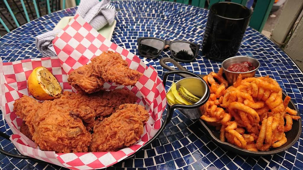 The Waiting Room | restaurant | 2327 NW Kearney St, Portland, OR 97210, USA | 5034774380 OR +1 503-477-4380