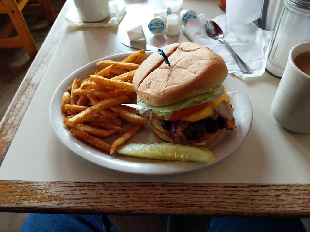 Mary Bs Diner | restaurant | 2212 Pike St, Parkersburg, WV 26101, USA | 3044220522 OR +1 304-422-0522