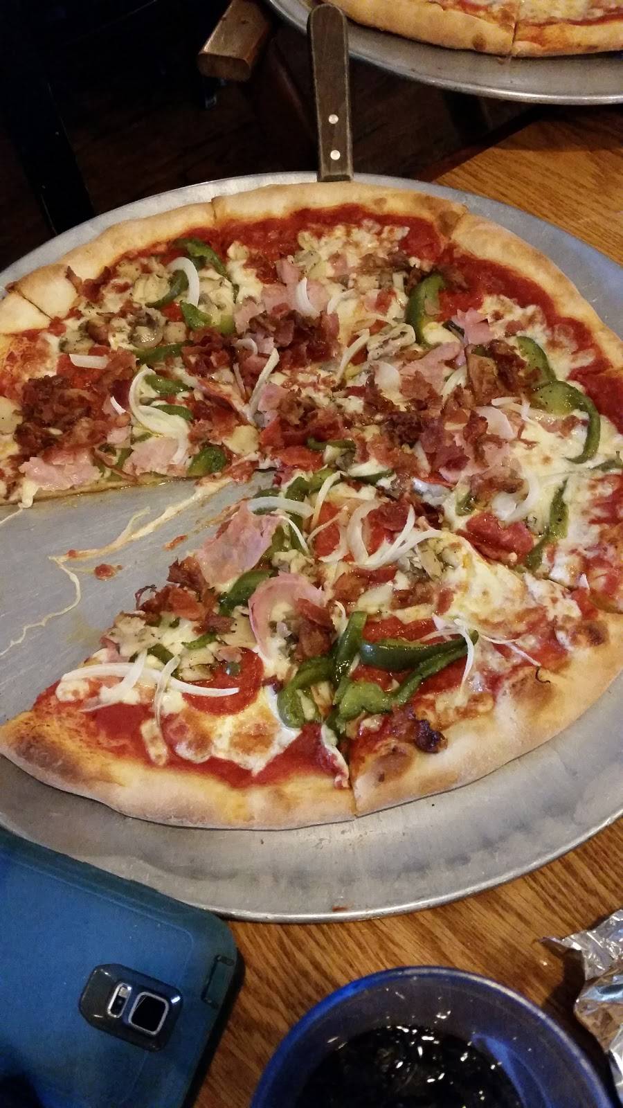 Vinnies on 11 | restaurant | 5210 Molly Pitcher Hwy, Chambersburg, PA 17202, USA | 7173754094 OR +1 717-375-4094