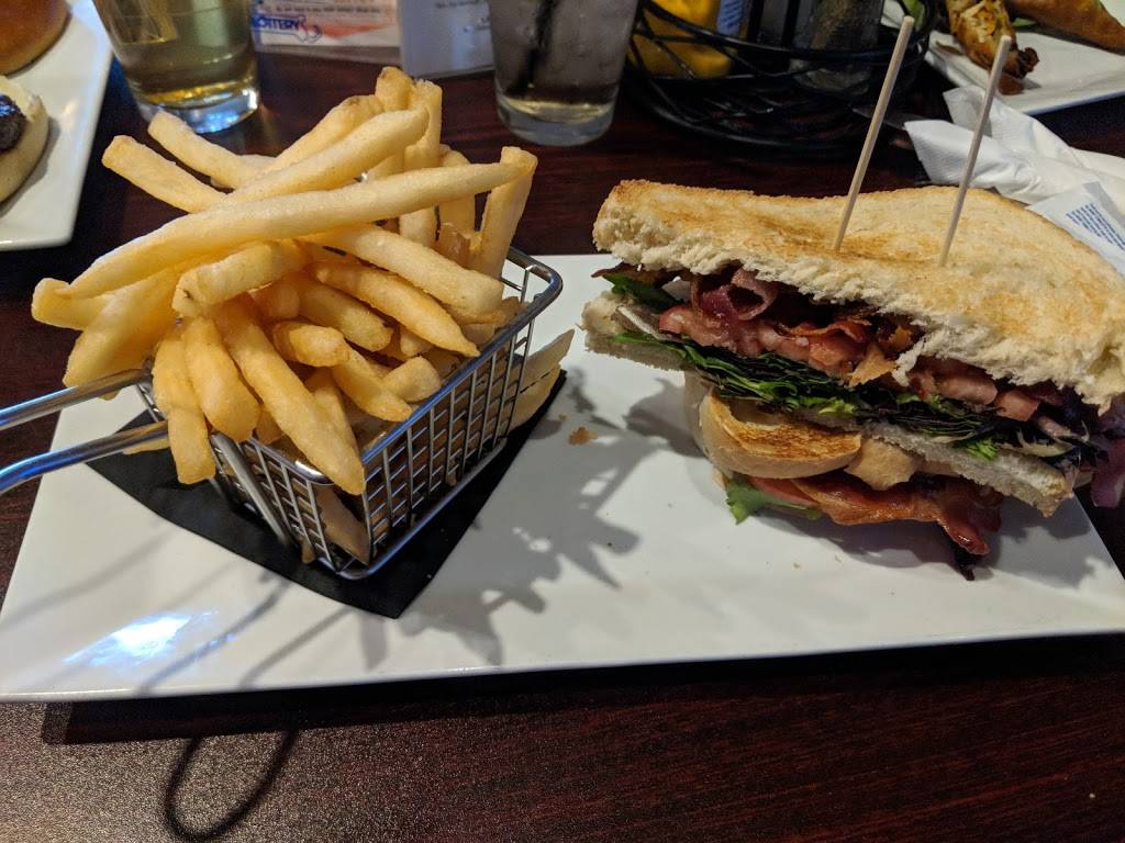 Route 20 Bar & Grille | restaurant | 2341 Boston Rd Route 20, Wilbraham, MA 01095, USA | 4132792020 OR +1 413-279-2020