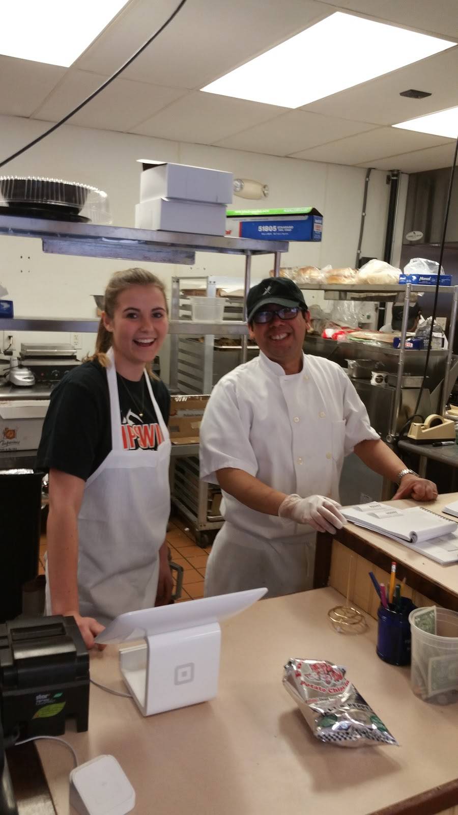 Jules Kitchen | restaurant | 330 High St, Ipswich, MA 01938, USA | 9783564000 OR +1 978-356-4000