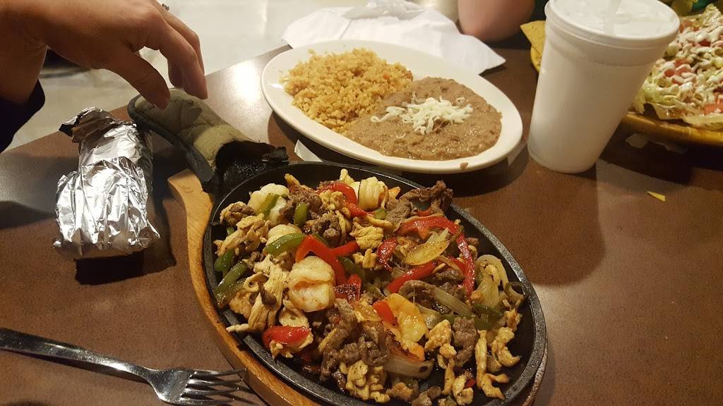 Tanias Mexican Restaurant & Store | restaurant | 37 West St, Gettysburg, PA 17325, USA | 7173343751 OR +1 717-334-3751