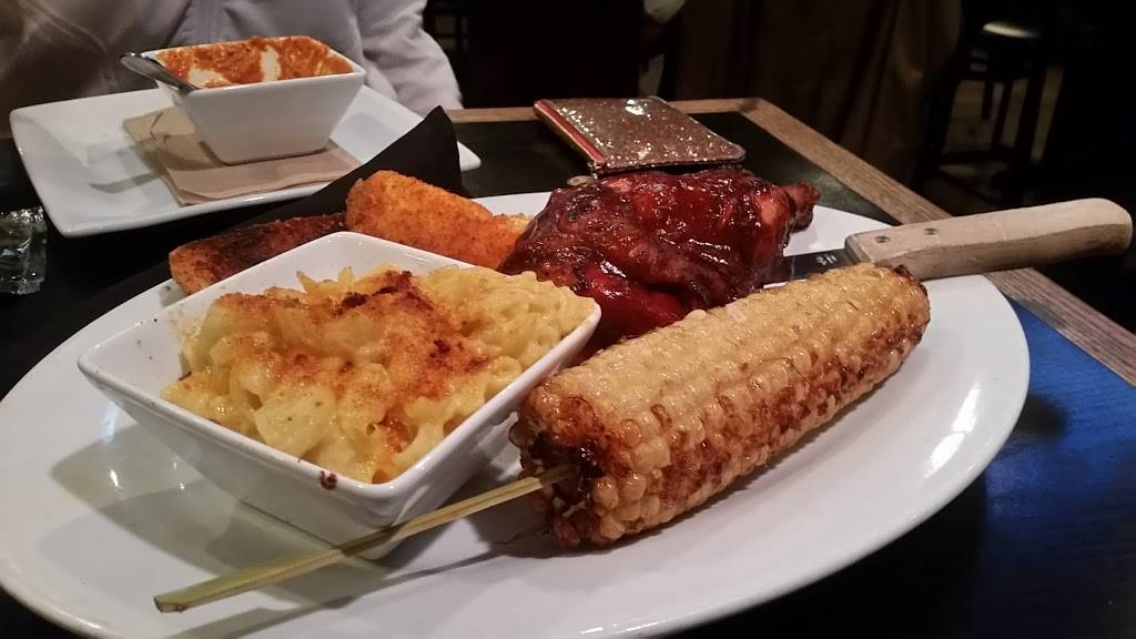 The Hollywood Way | restaurant | 1333 N Hollywood Way, Burbank, CA 91505, USA | 8188454400 OR +1 818-845-4400