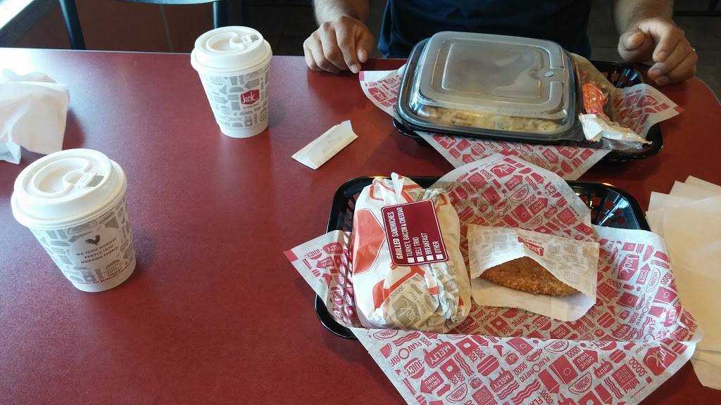 Jack in the Box | restaurant | 14485 E Foothill Blvd, Fontana, CA 92335, USA | 9094291128 OR +1 909-429-1128