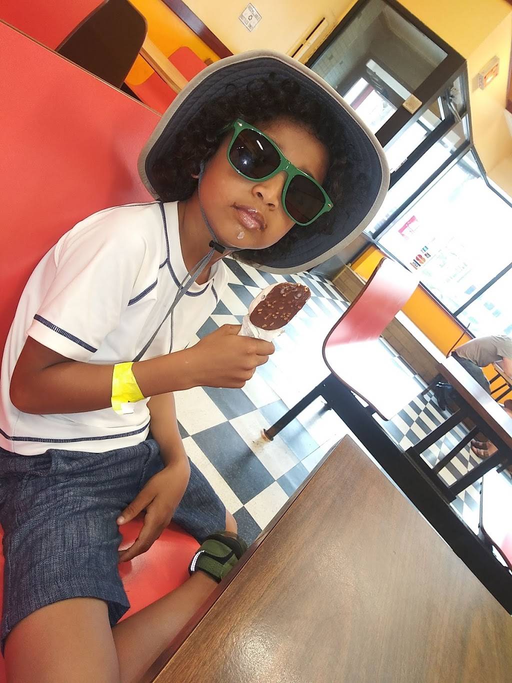 South Boston Chinese Restaurant | meal delivery | 429 W Broadway, South Boston, MA 02127, USA | 6172691970 OR +1 617-269-1970