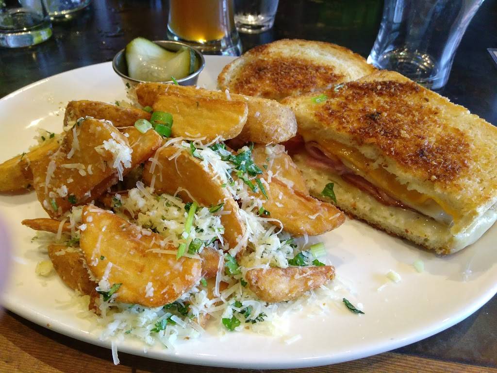 HopMonk Tavern Novato | restaurant | 224 Vintage Way, Novato, CA 94945, USA | 4158926200 OR +1 415-892-6200