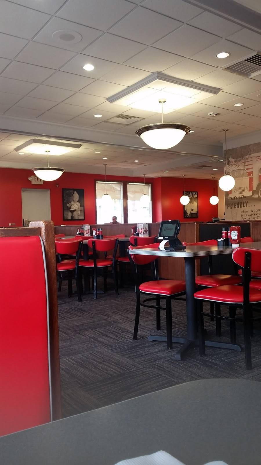 Friendlys | restaurant | 497 Farmington Ave, Bristol, CT 06010, USA | 8605891059 OR +1 860-589-1059