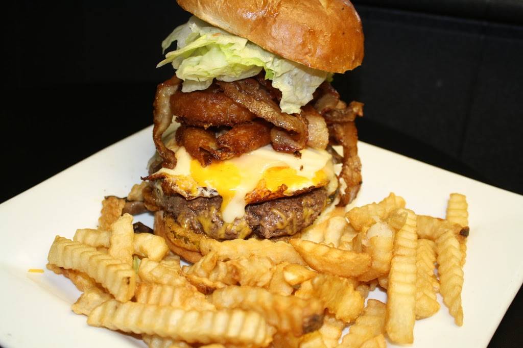 JB Bamboozles Pub & Grille | restaurant | 14323 Michigan Ave, Dearborn, MI 48126, USA | 3135810295 OR +1 313-581-0295