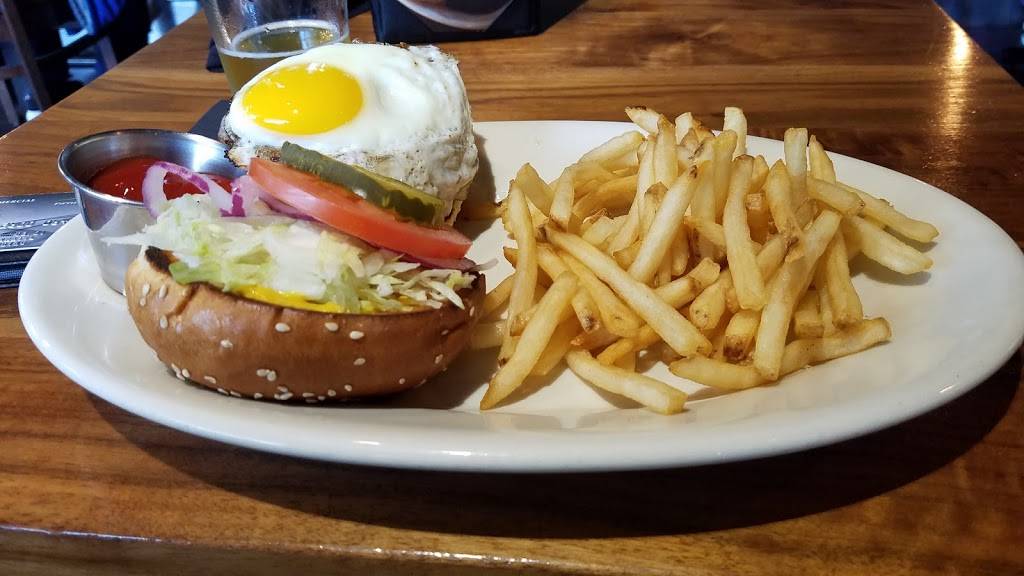 Hub 51 | restaurant | Terminal 5, 10000 West Ohare Avenue, Chicago, IL 60666, USA | 7738165265 OR +1 773-816-5265