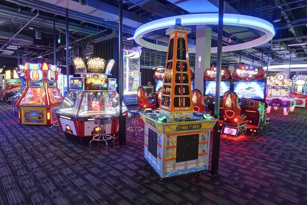 Dave & Busters | restaurant | 1 Galleria Dr, Buffalo, NY 14225, USA | 7169322515 OR +1 716-932-2515