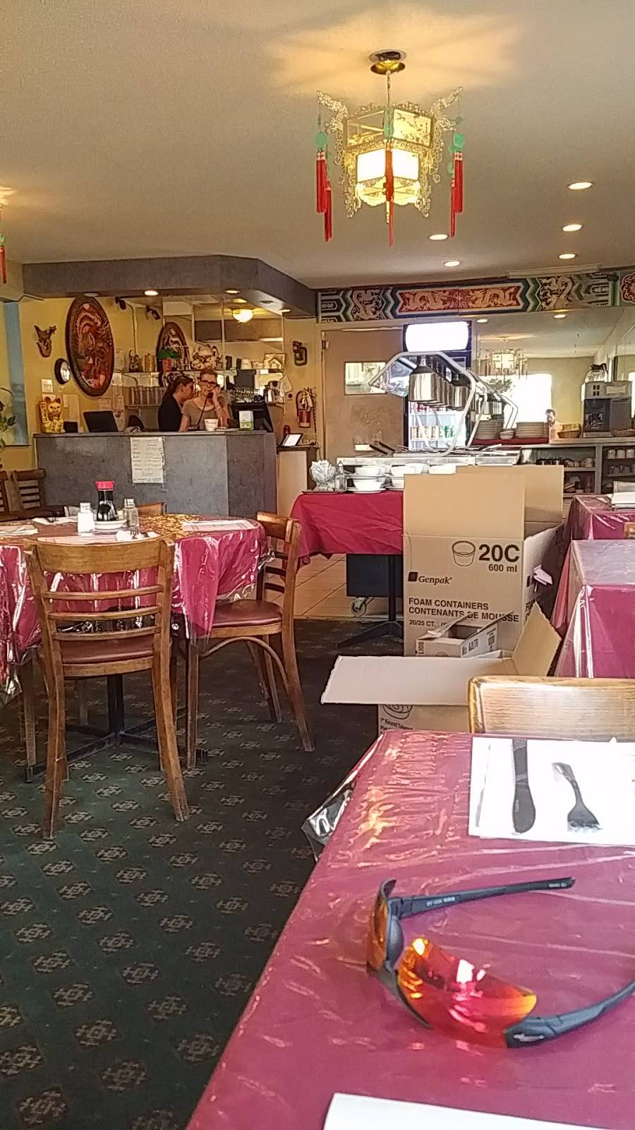 China Moon | restaurant | 273 Boulevard Saint-René O, Gatineau, QC J8P 2V7, Canada | 8196637710 OR +1 819-663-7710