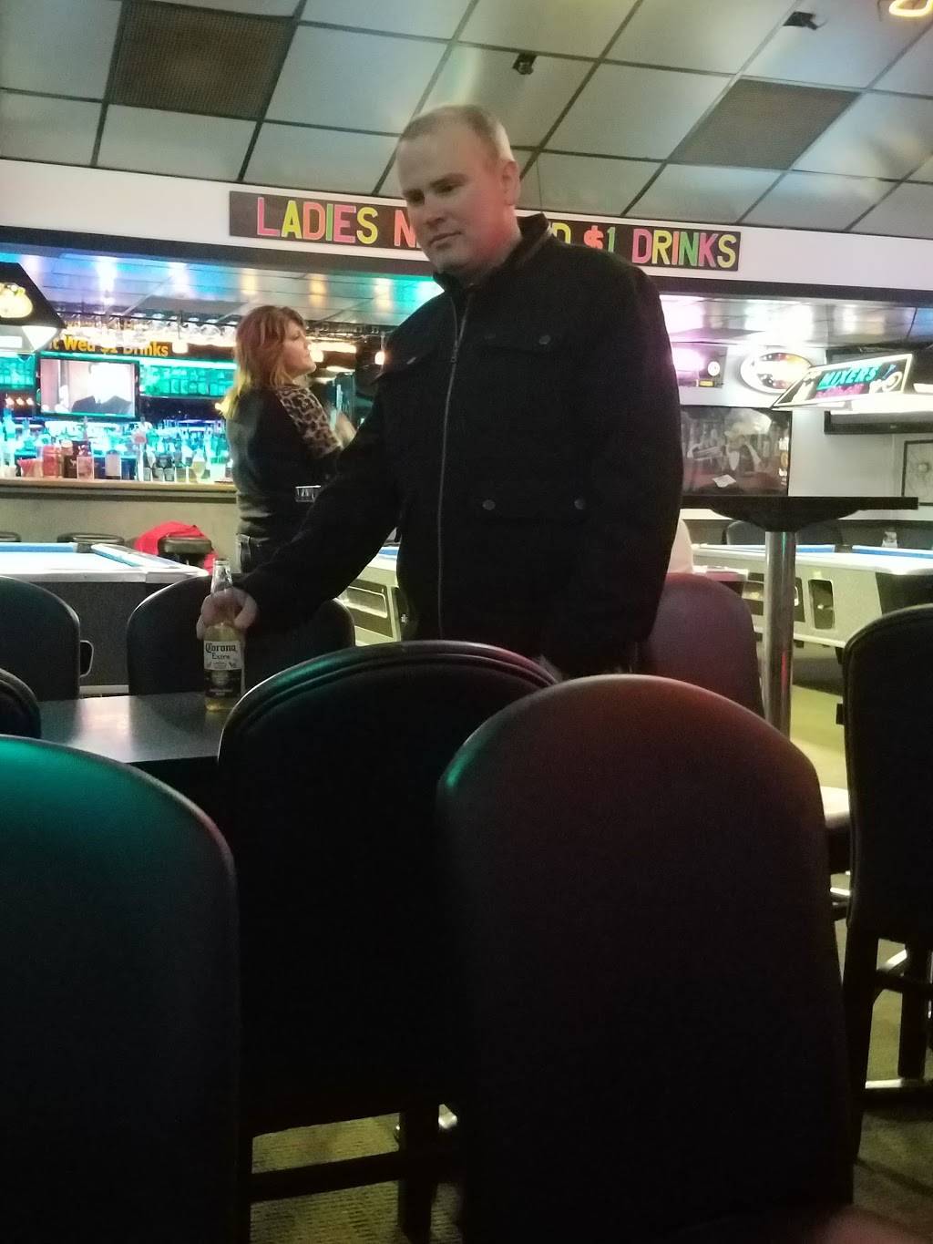 MIXERS Bar & Grill | night club | 11920 SW Pacific Hwy, Tigard, OR 97223, USA | 5036843011 OR +1 503-684-3011