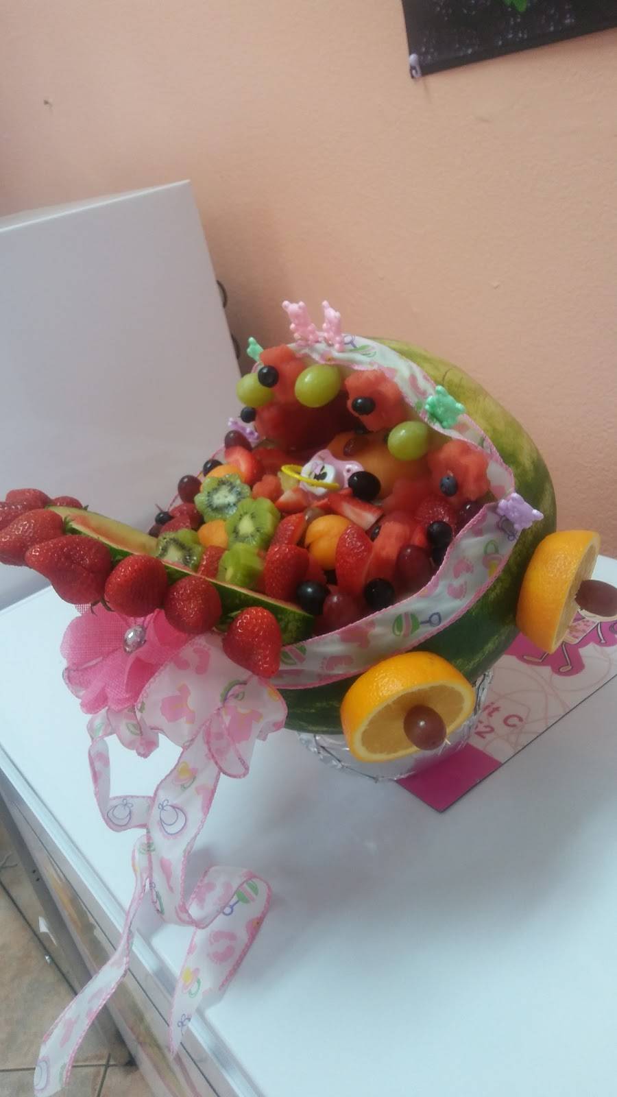 Angies Fresh Fruit Smoothies & More | night club | 3492 Tamiami Trail Unit C, Port Charlotte, FL 33952, USA | 9418758521 OR +1 941-875-8521