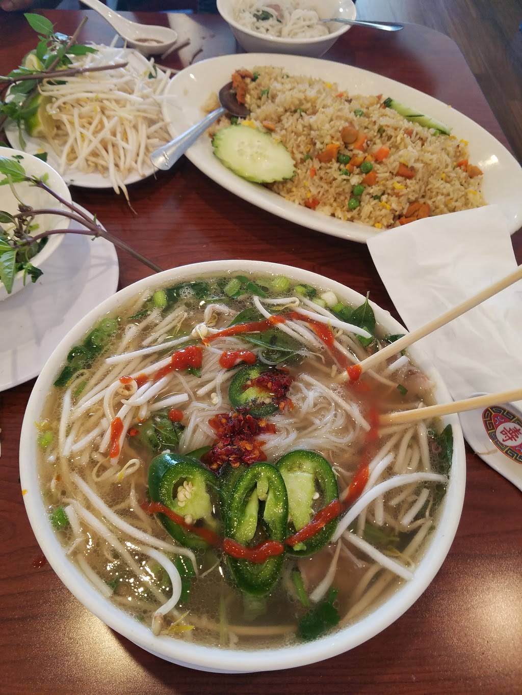 Fontana Pho | restaurant | 9820 Sierra Ave # B, Fontana, CA 92335, USA | 9098291571 OR +1 909-829-1571