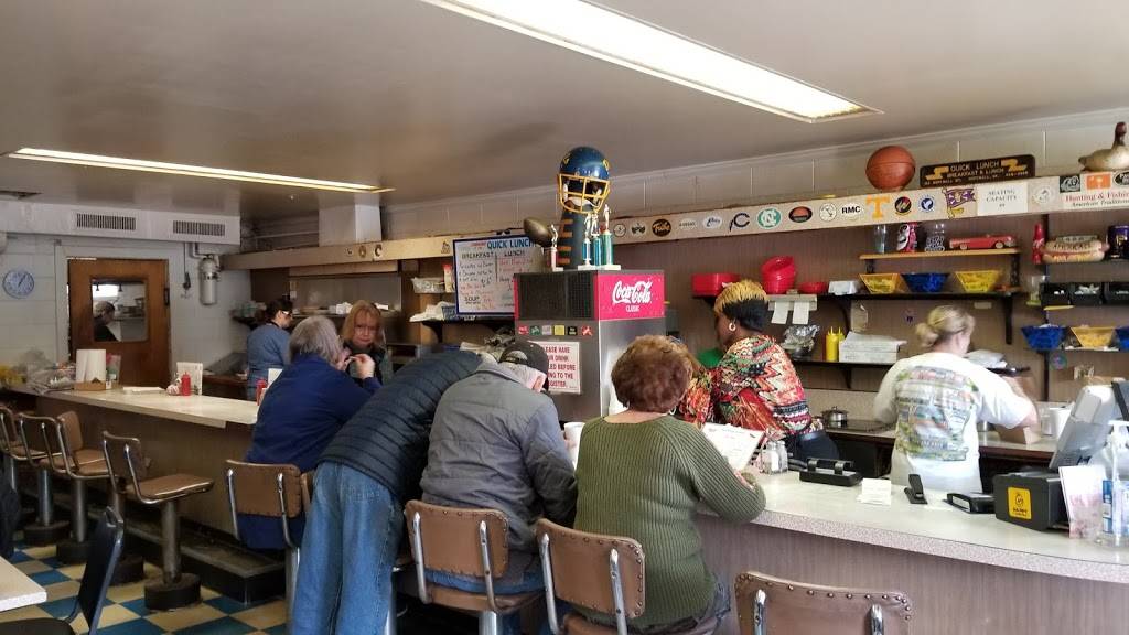 Hopewell Quick Lunch | restaurant | 113 Hopewell St, Hopewell, VA 23860, USA | 8044586526 OR +1 804-458-6526