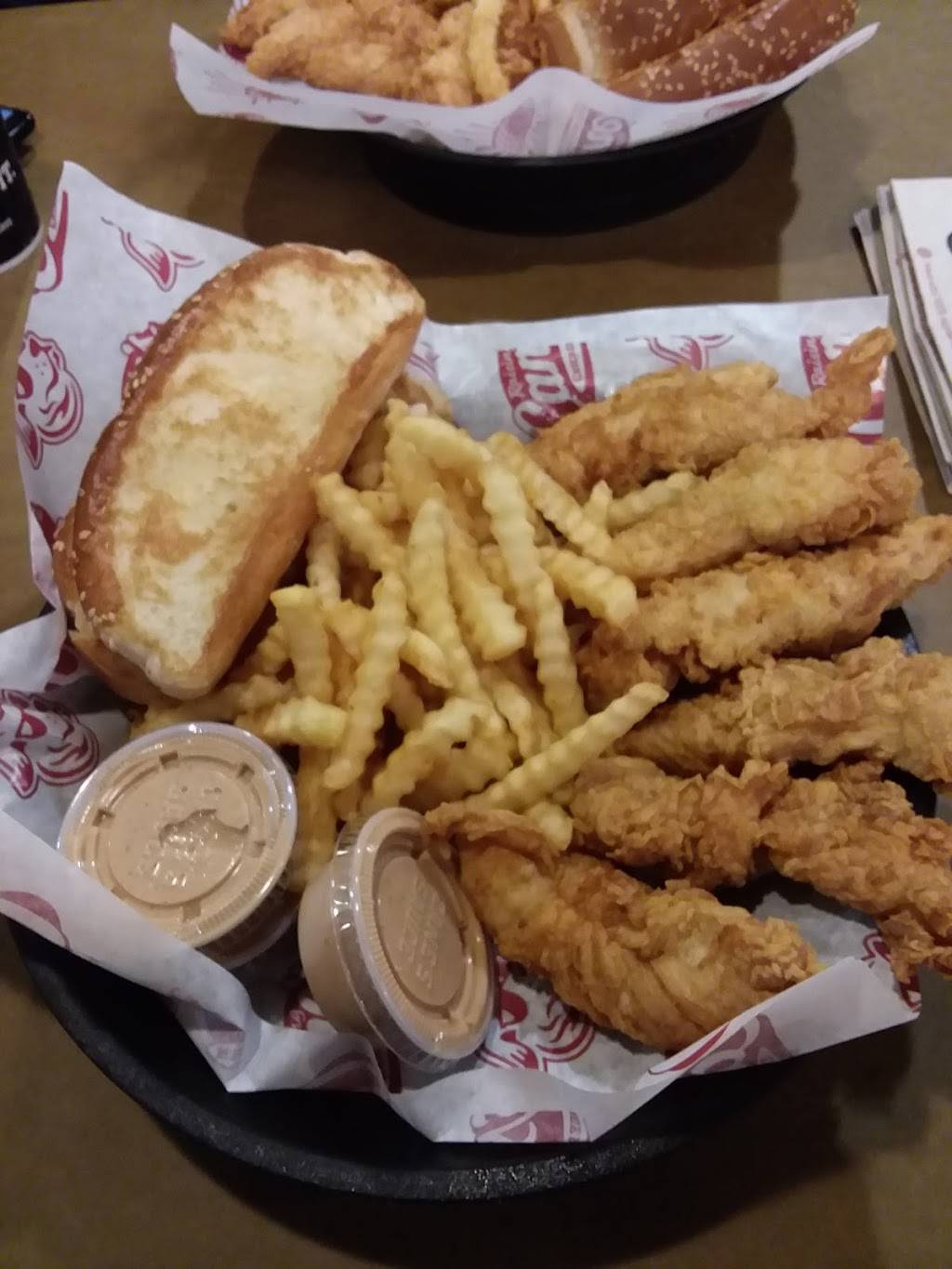 Raising Canes Chicken Fingers | meal takeaway | 1320 N Hamilton Rd, Gahanna, OH 43230, USA | 6144751300 OR +1 614-475-1300