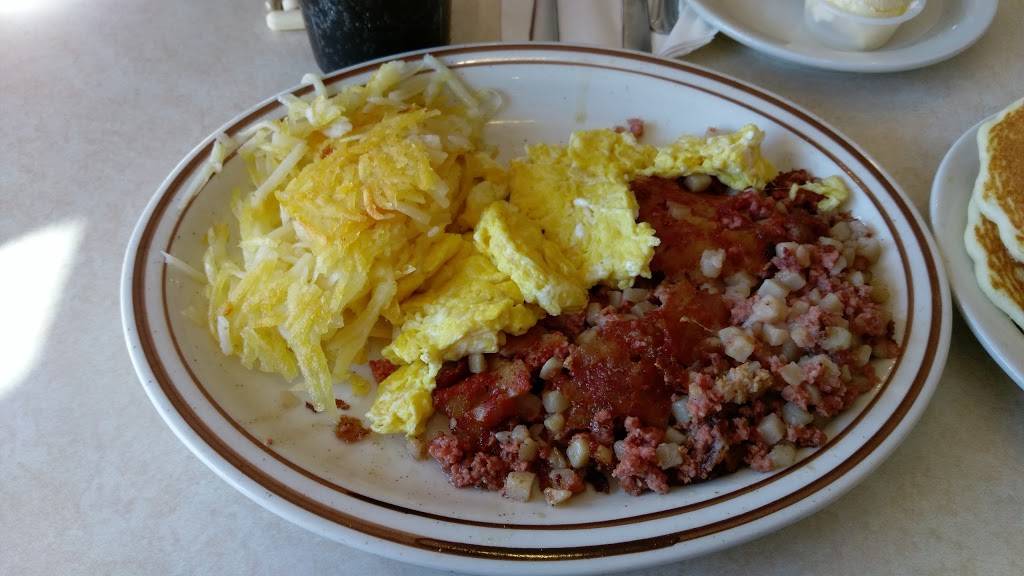 Davies Chuck Wagon Diner | restaurant | 10151 W 26th Ave, Wheat Ridge, CO 80215, USA | 3032381761 OR +1 303-238-1761